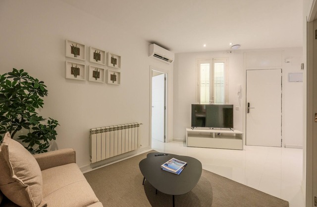 Increíble apartamento reformado de diseño 3ºI-1