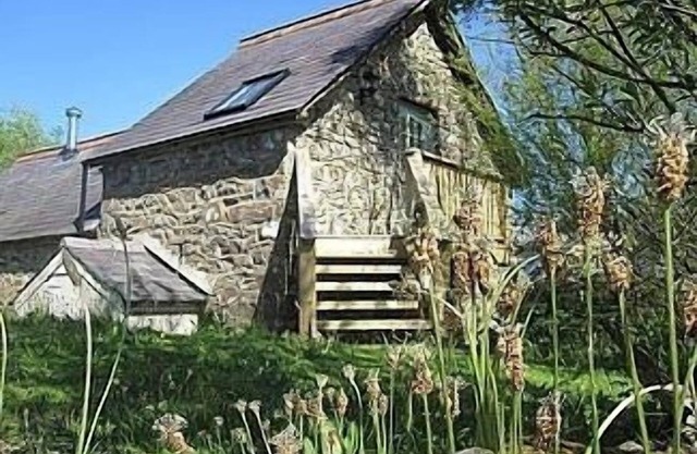 Independiente tradicional galesa Cottage Ubicado en Pembrokeshire Nacional Par