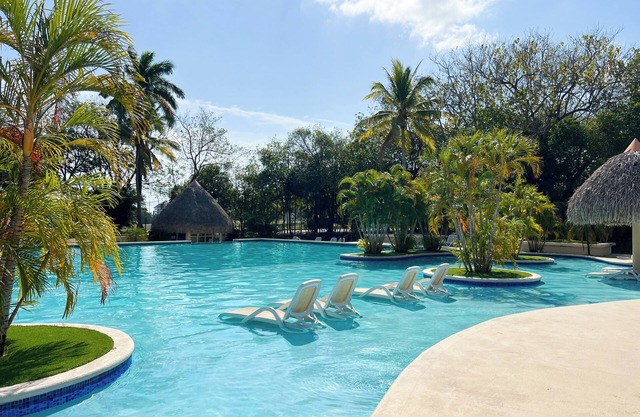 Descubre la Mejor Zona de Coronado con Piscina