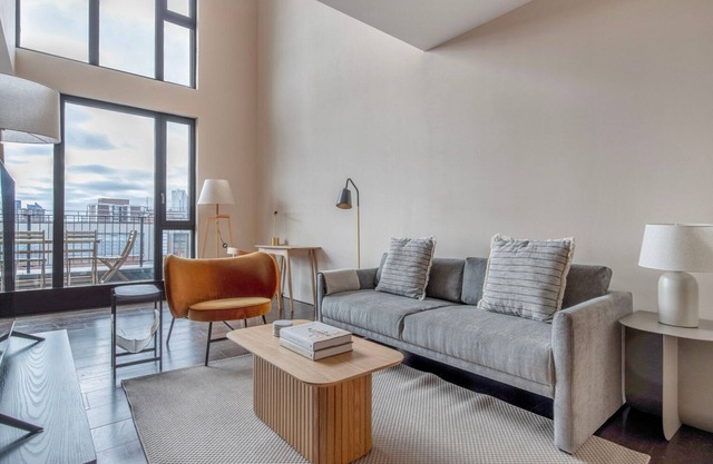 Divine Hoxton 2BR w/ Balcony Overlooking Canal, nr Bars, by Blueground
