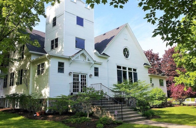 Iglesia Door County restaurada a un hogar hermoso