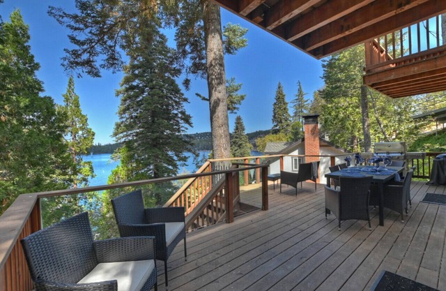 Dovecote at Lake Arrowhead