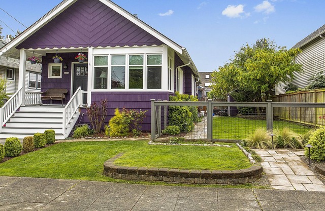 Dog friendly, sleeps 2-4, 1.7 miles from the beach, outdoor fire area.
