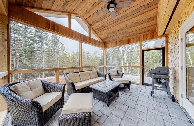 Dog-friendly, two-story home with screened-in patio & gas grill - near golf