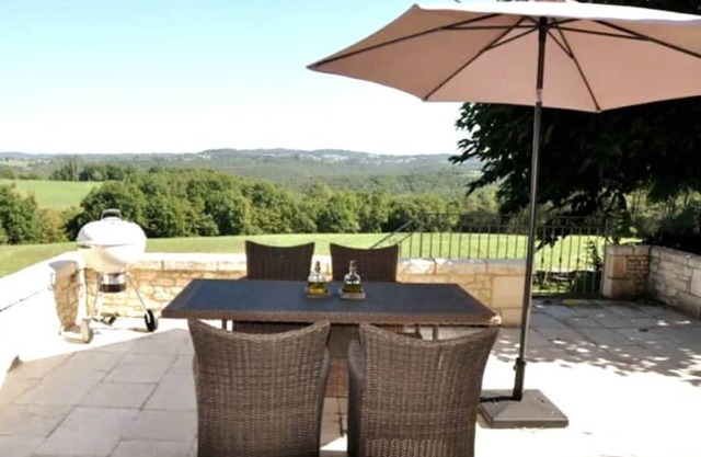 Domaine des Grands Bois, Tour du Fauconnier★★★★ 2air-conditioned rooms, 4 people