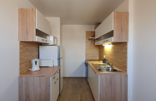 Domen Tour As / Cityview 1BR Apartamento con balcón privado, cerca de la Universidad