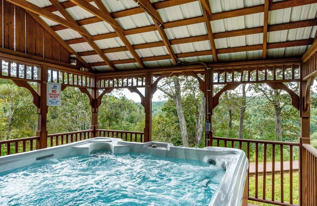 Doolittle mountain cabin with hot tub, firepit & river views | near Asheville