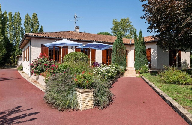 Villa en Pineuilh junto al río Dordogne