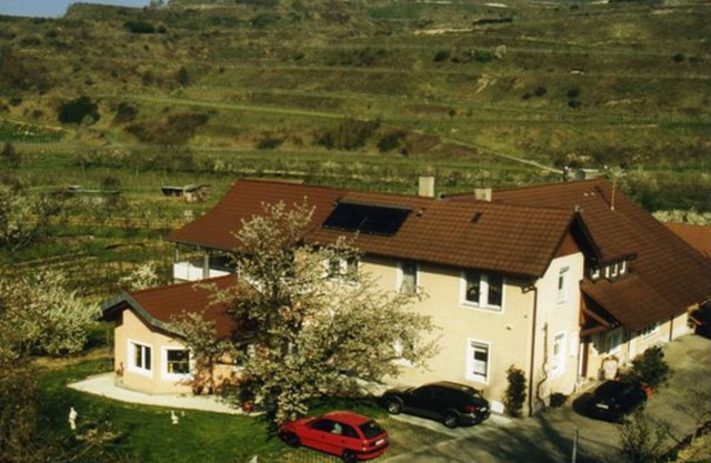 Habitación doble amarilla - Bodega Baumer
