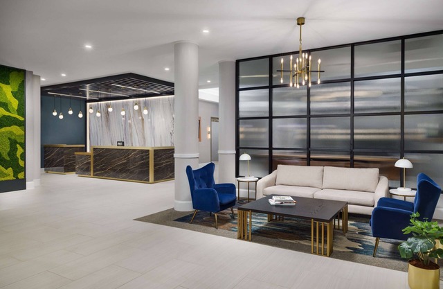 DoubleTree by Hilton Charlotte City Center
