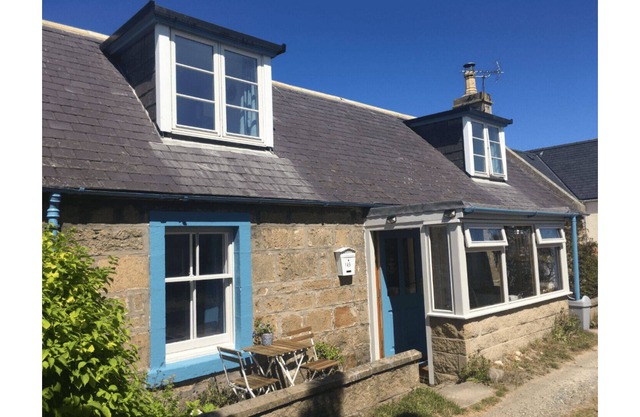 Doune Cottage, 145 Findhorn - Charmingly renovated Fisherman's Cottage