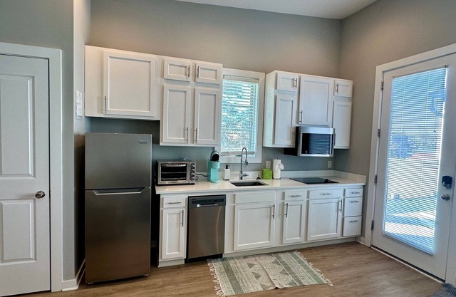 Downtown Park Circle Loft