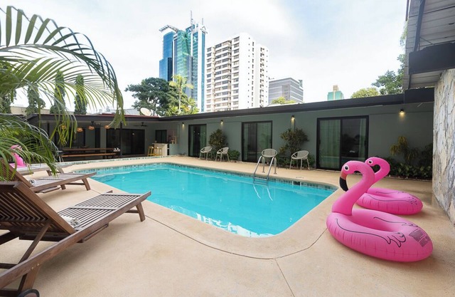 Espaciosa casa de 8 habitaciones con piscina privada y wifi ultrarrápido