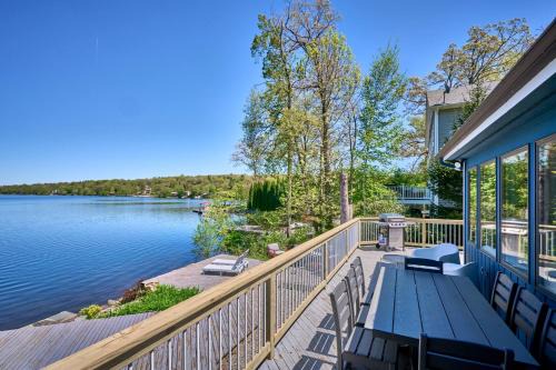 Dream Lakefront Escape + Beach/Ski/Golf near NYC