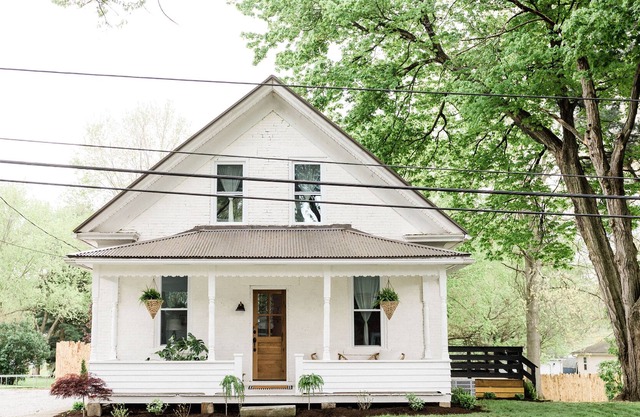Dreamy Vintage Cottage near Amish Country, Ohio