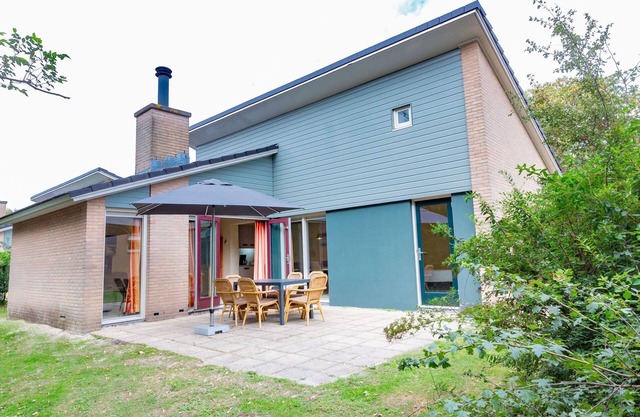 Villa en Kijkduin con Jardín