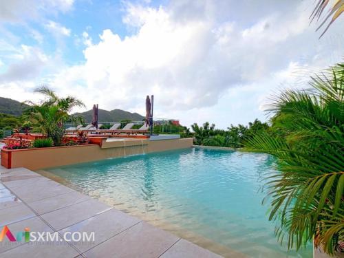 Duplex de luxe avec piscine privée, cuisine équipée et Wi-Fi à Anse Marcel - FR-1-734-63
