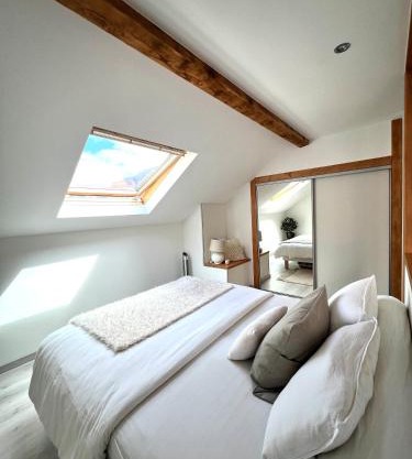 Duplex Suite centre parking