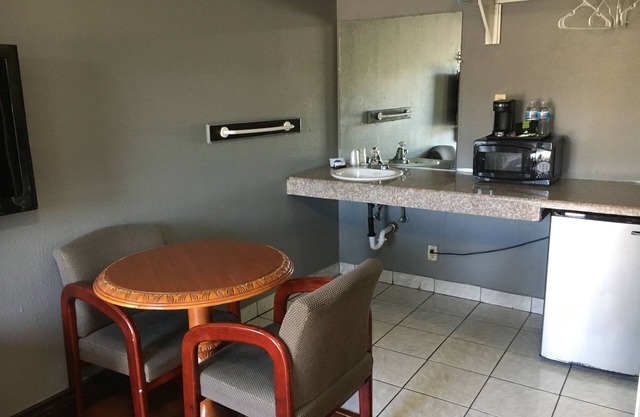Eagle Inn Motel
