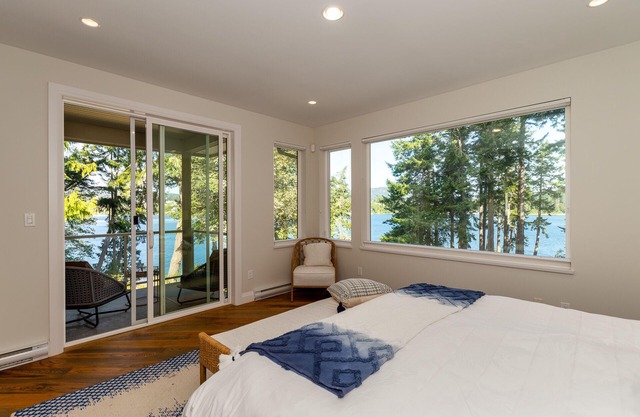 East Sooke Hideawy,TOP VIEW,180° SEA VIEW