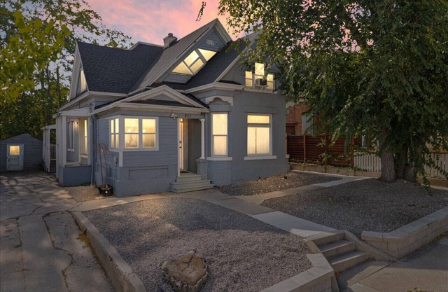 East Street Retreat | Walk Everywhere!