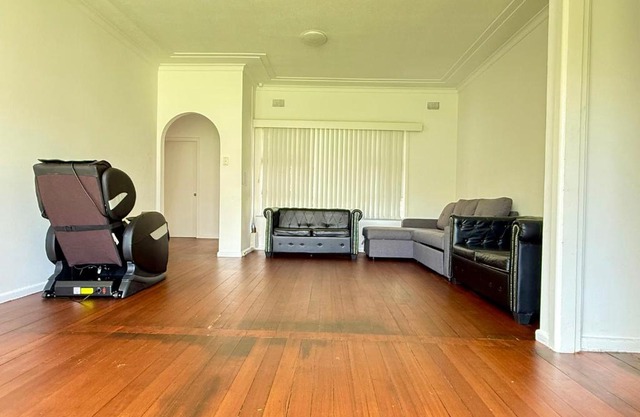 Easy Stay House