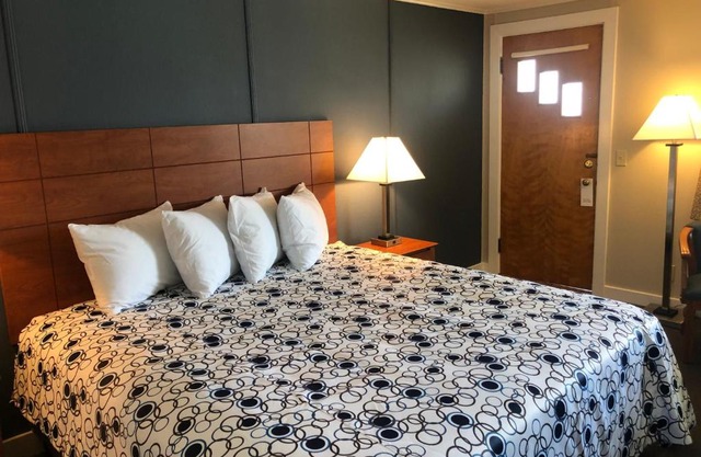 Edenbrook Motel