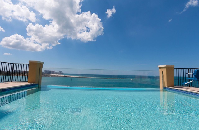 Edge Hotel Clearwater Beach