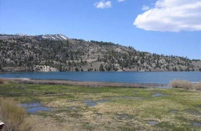 Alojamiento de 2 habitaciones en June Lake