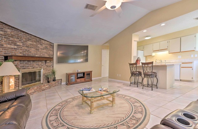 Edgewater Abode ~ 7 Mi to New Smyrna Beach!