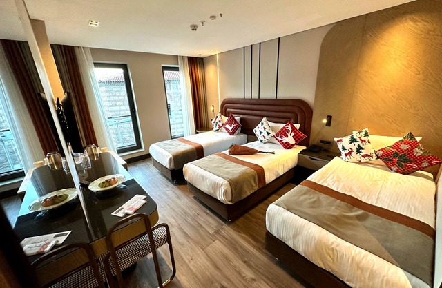 Edition Old City Hotel