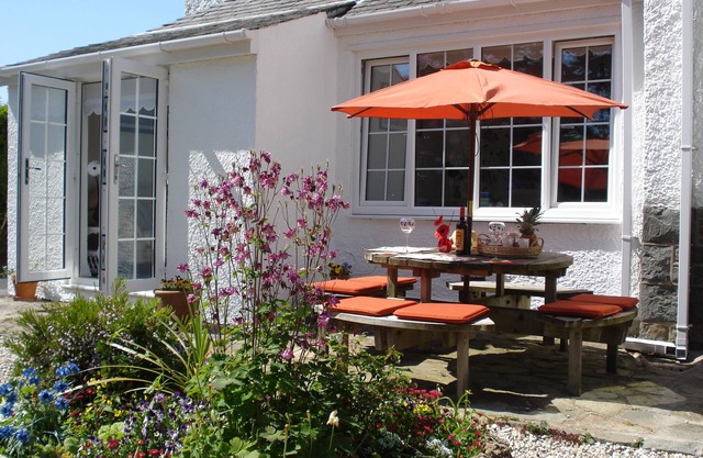 EGRYN BACH Casa de lujo + cabaña de playa familiar, Nefyn