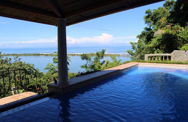 El Paraiso Azul