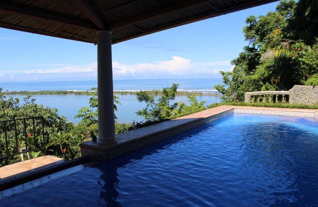 El Paraiso Azul