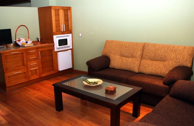 CASA EL YELMO DE MAMBRINO - SOLANO (Máximo 2 adultos + 2 niños)