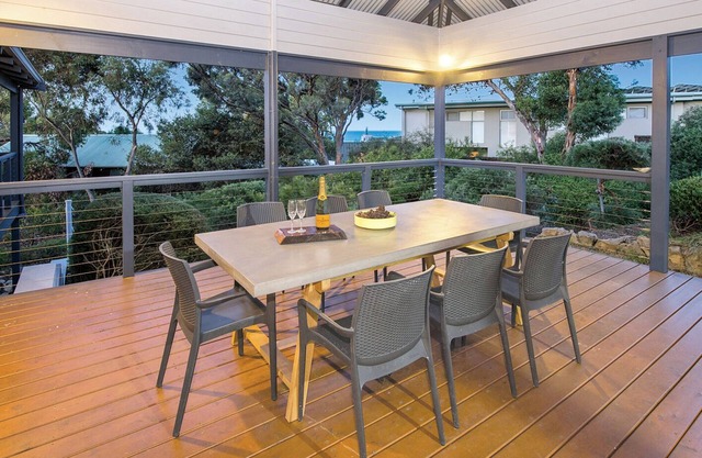 EeBee House - Hermosa casa familiar con impresionantes vistas de Eagle Bay