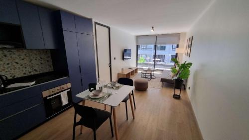 Elegant 1BR Retreat for 3 in Vibrant Las Condes