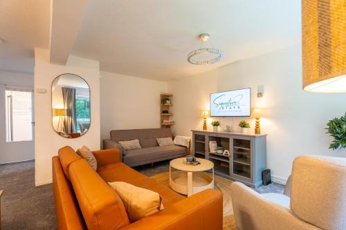 Elegant 3 Bed With Sofa Bed Just 5 Mins To Roundhay Park