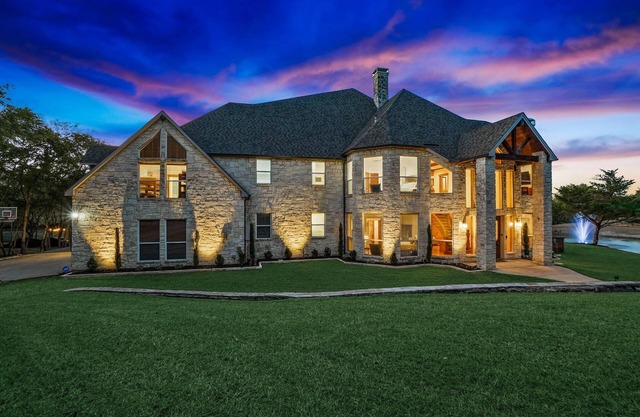 Elegant 6BR Mansion on 22 Acres w/Pool & Creek