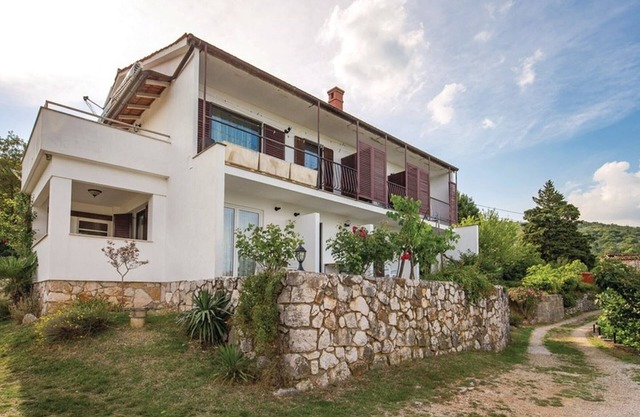 Elegant Brsec Apartments with Sea View - Two Bedroom Apartment with Sea View