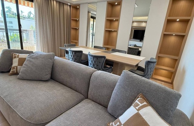 Elegant & Central Luxury Apartment with Balcony & Parking