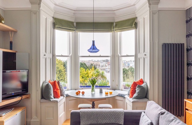 Elegante apartamento de lujo con vistas al mar. Con vistas al puerto deportivo de Bangor y al parque Pickie.