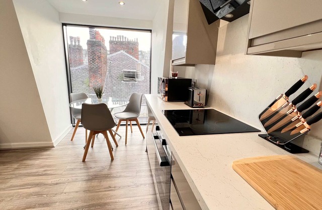 Elegant Stay in Irwell Chambers