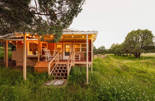 Lyle Canyon / Sleeps 8 / Country Quiet / Solitude
