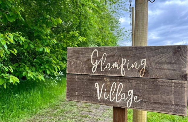 Glamping at Elmbridge Farm - Cherry Bell Tent