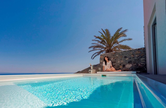 Elysian Santorini