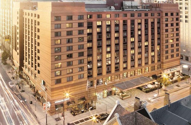 Embassy Suites Chicago - Downtown River North