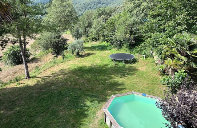 En plena naturaleza. Pasea por la vía verde y accede a bonitas gargantas de agua