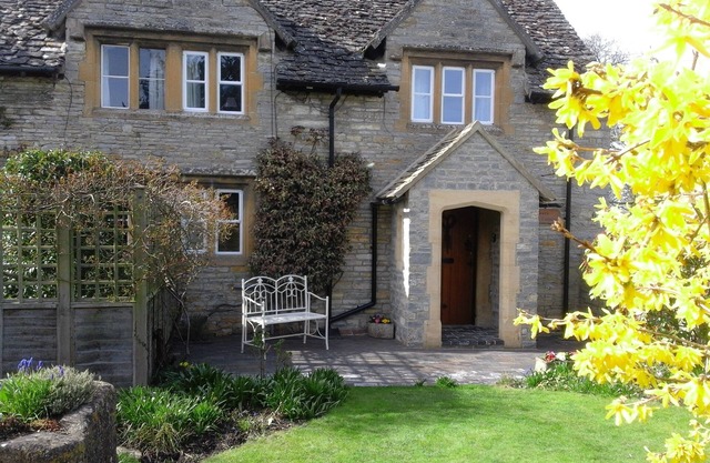 Encantadora casa de Cotswold del siglo XVII en el hermoso pueblo de Bretforton