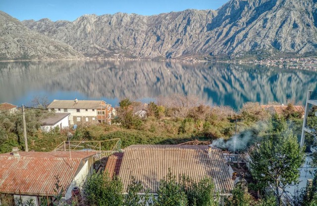 Enjoy a unique house with sea view in Kotor